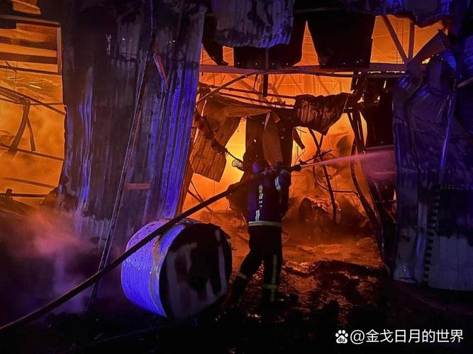 新澳今天晚上9点30分开门吗香港和俄轰炸乌军工企业与俄罗斯轰炸乌克兰